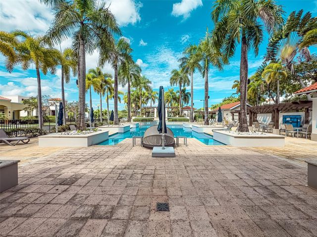 00690 COND TREASURE POINT 543, Vega Alta, PR 00692