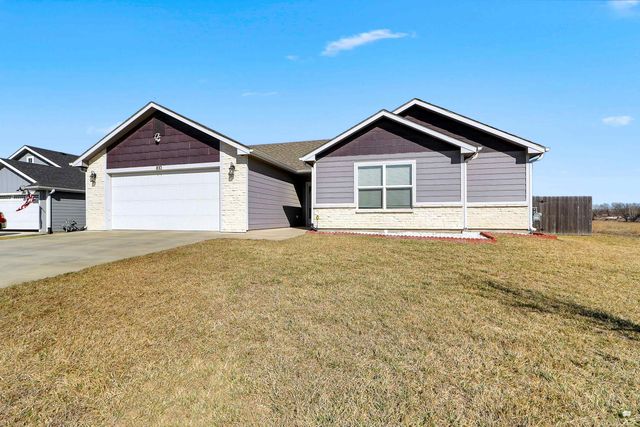 810 Waxwing Drive, Manhattan, KS 66502