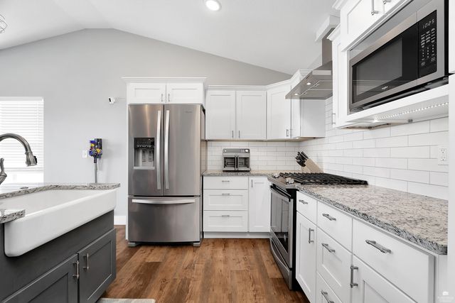 810 Waxwing Drive, Manhattan, KS 66502