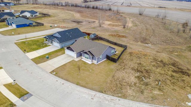 810 Waxwing Drive, Manhattan, KS 66502