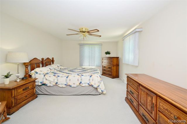 5888 Pentland Road, Bloomfield Hills, MI 48301