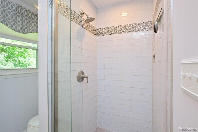 5888 Pentland Road, Bloomfield Hills, MI 48301