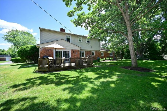 5888 Pentland Road, Bloomfield Hills, MI 48301