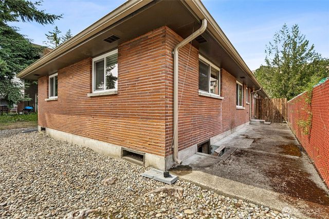 710 127th Street S, Tacoma, WA 98444