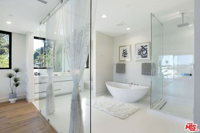 16132 Alcima Avenue, Los Angeles, CA 90272