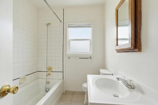 1813 Richard Way, Ceres, CA 95307