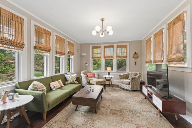 829 Gardner Road, Flossmoor, IL 60422
