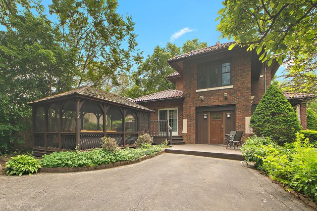 829 Gardner Road, Flossmoor, IL 60422