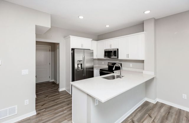 2823 22nd Street SW, Altoona, IA 50009