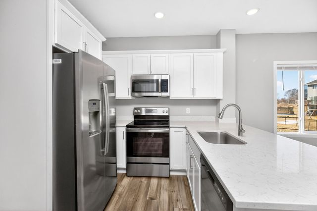 2823 22nd Street SW, Altoona, IA 50009