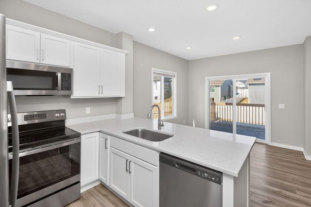 2823 22nd Street SW, Altoona, IA 50009