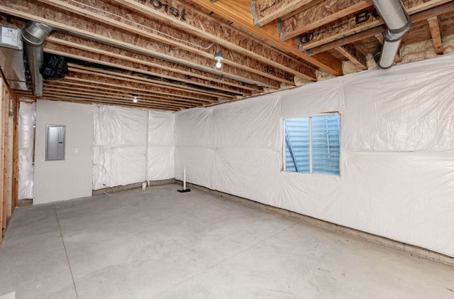 2823 22nd Street SW, Altoona, IA 50009