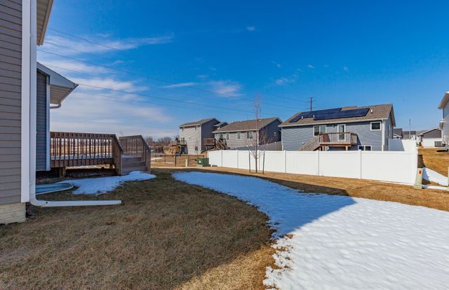 2823 22nd Street SW, Altoona, IA 50009