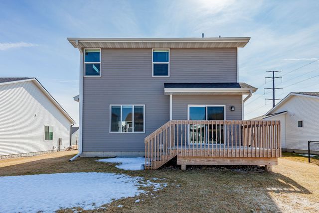 2823 22nd Street SW, Altoona, IA 50009