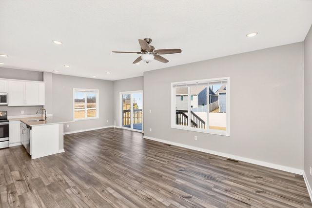 2823 22nd Street SW, Altoona, IA 50009