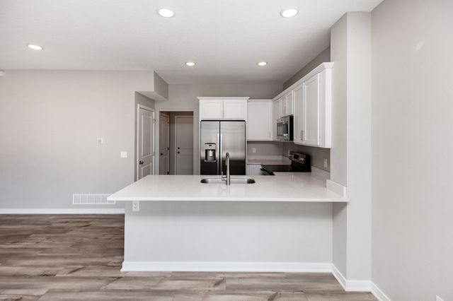 2823 22nd Street SW, Altoona, IA 50009