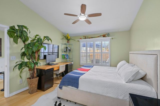 1516 Blaze Lane, Charleston, SC 29412