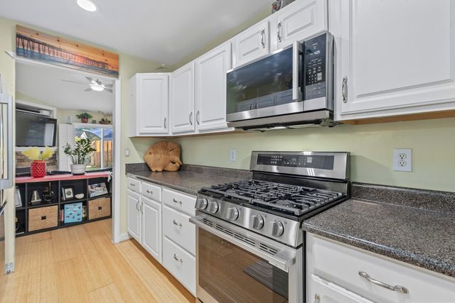 1516 Blaze Lane, Charleston, SC 29412