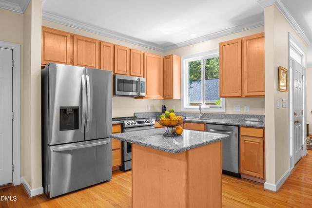 143 S Fields Circle, Chapel Hill, NC 27516