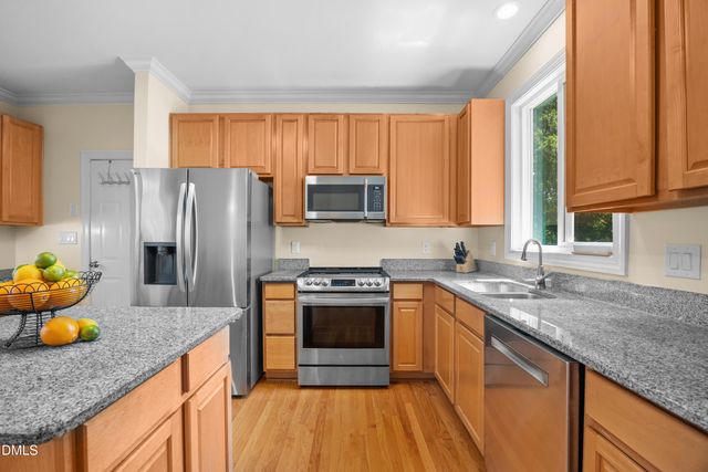 143 S Fields Circle, Chapel Hill, NC 27516