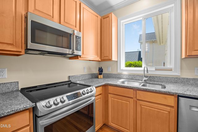 143 S Fields Circle, Chapel Hill, NC 27516