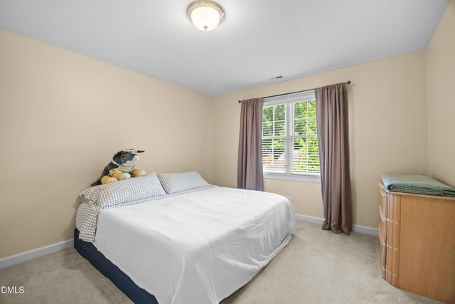 143 S Fields Circle, Chapel Hill, NC 27516