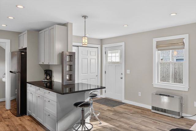 16 Conwell Street Unit 3, Provincetown, MA 02657