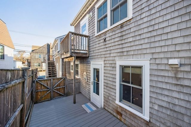 16 Conwell Street Unit 3, Provincetown, MA 02657