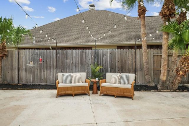 2372 Autumn Mist Court, League City, TX 77573