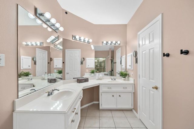 2372 Autumn Mist Court, League City, TX 77573