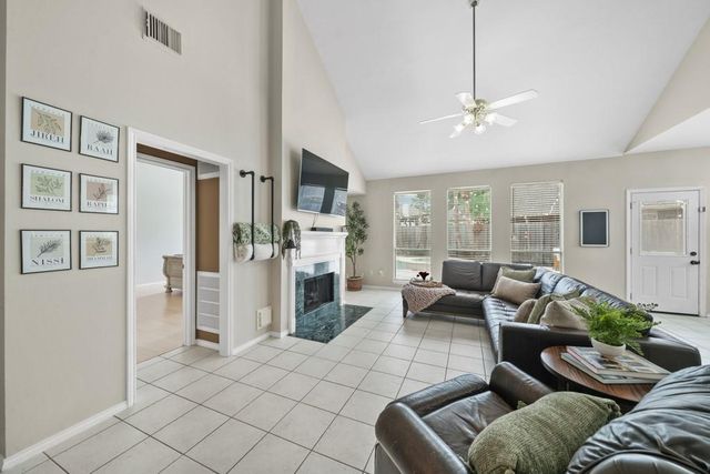 2372 Autumn Mist Court, League City, TX 77573