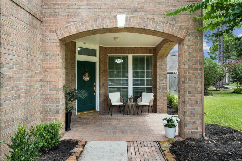 2372 Autumn Mist Court, League City, TX 77573