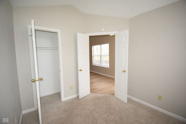 5231 Pin Oak Drive, Indianapolis, IN 46254