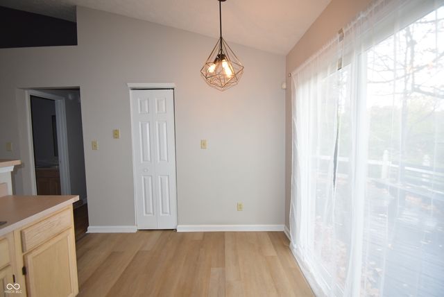 5231 Pin Oak Drive, Indianapolis, IN 46254
