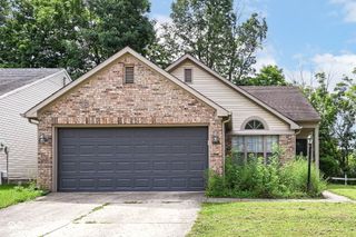 5231 Pin Oak Drive, Indianapolis, IN 46254