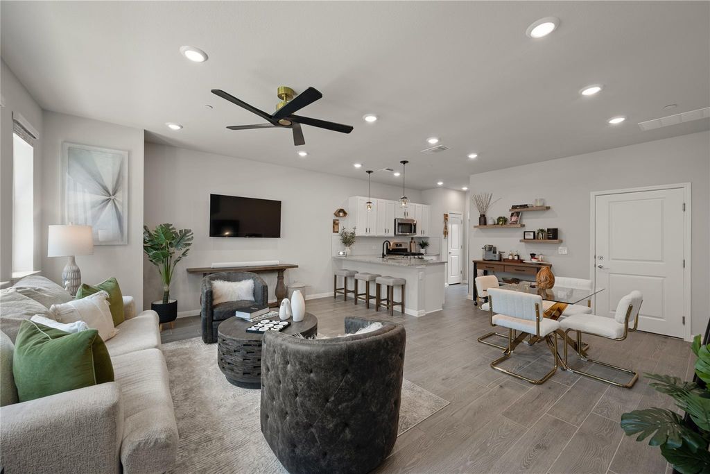 9015 Cattle Baron PATH 702, Austin, TX 78747