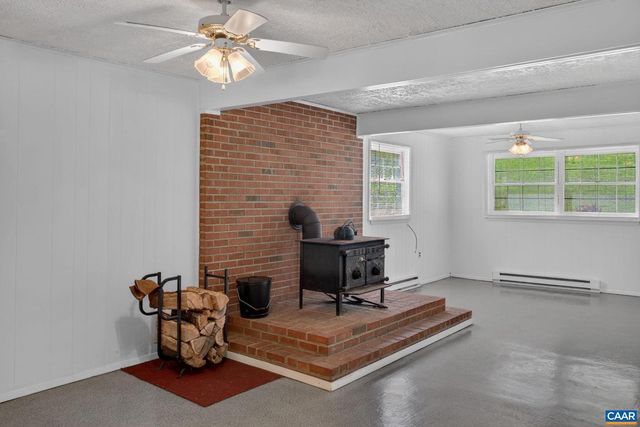 2092 SULPHUR MINE RD, Charlottesville, VA 22911