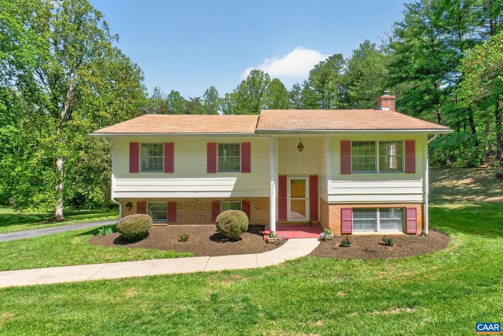 2092 SULPHUR MINE RD, Charlottesville, VA 22911