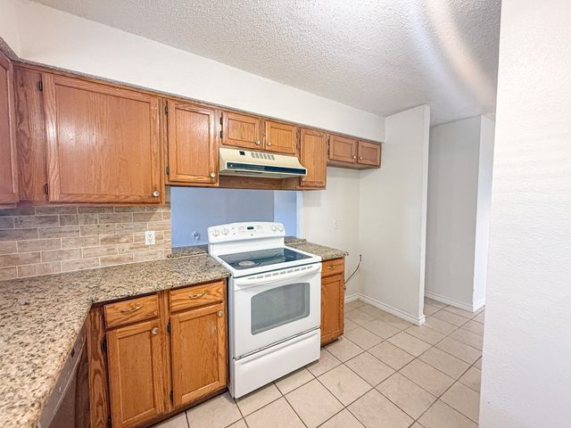 614 Towne House Lane, Richardson, TX 75081