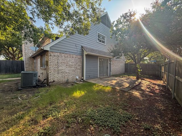 614 Towne House Lane, Richardson, TX 75081