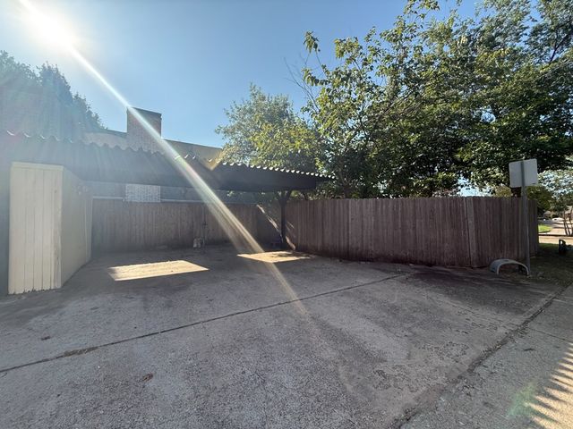 614 Towne House Lane, Richardson, TX 75081
