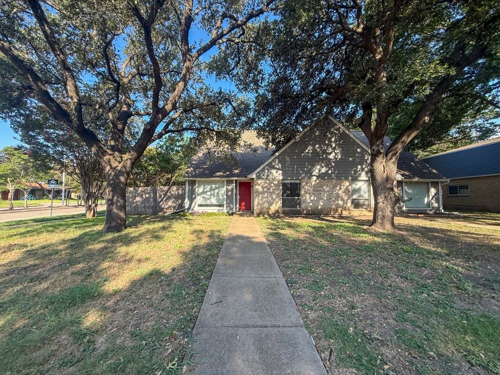 614 Towne House Lane, Richardson, TX 75081