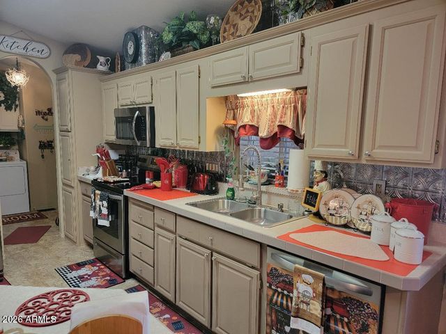 811 E WASHINGTON Street, Florence, AZ 85132