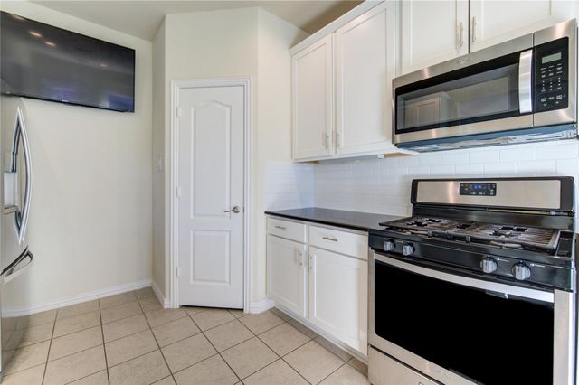 30243 Twisting Springs Drive, Brookshire, TX 77423