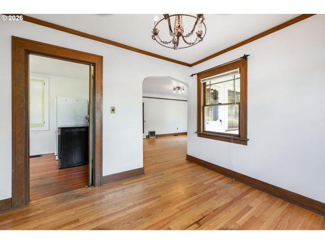 5220 Se KING Rd, Milwaukie, OR 97222