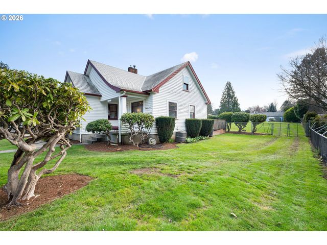 5220 Se KING Rd, Milwaukie, OR 97222