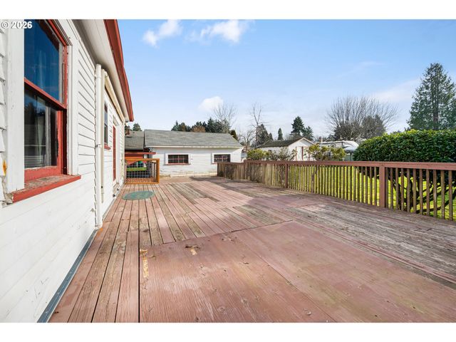 5220 Se KING Rd, Milwaukie, OR 97222