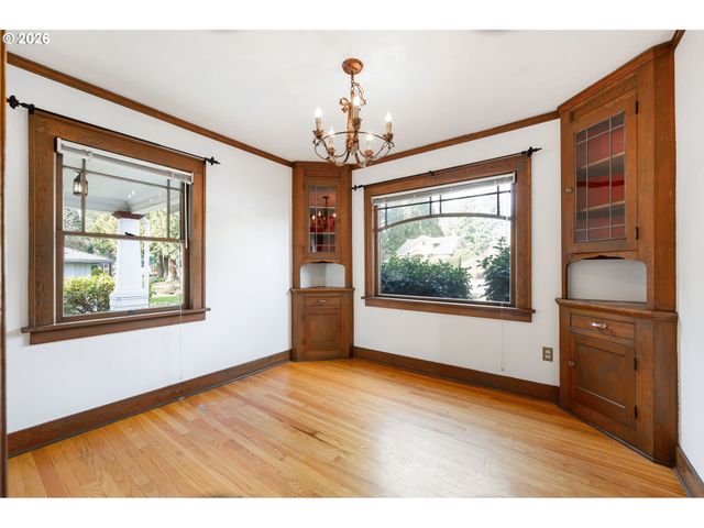 5220 Se KING Rd, Milwaukie, OR 97222