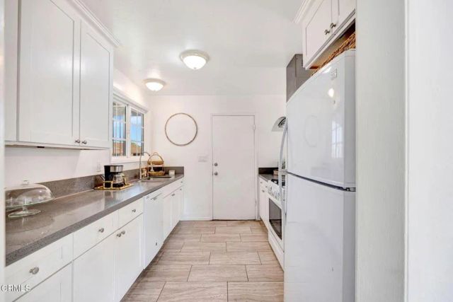 296 S Brookshire Avenue, Ventura, CA 93003