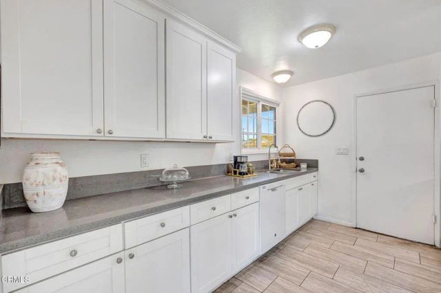 296 S Brookshire Avenue, Ventura, CA 93003
